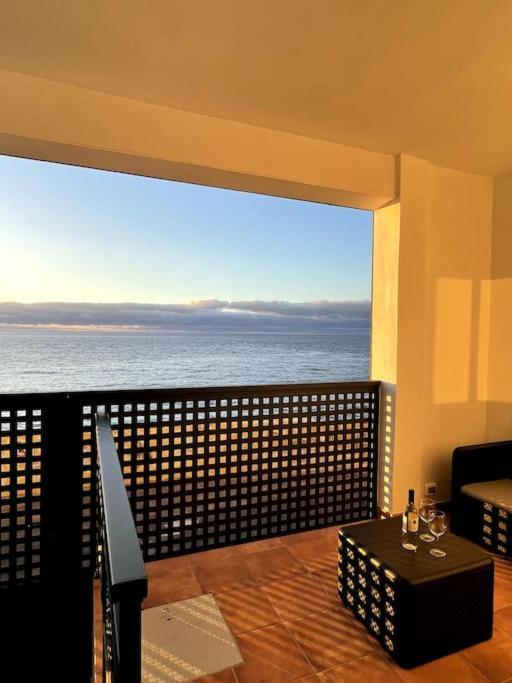 Moderno Apartamento Frente Al Mar プエルト・デ・ラ・クルス エクステリア 写真